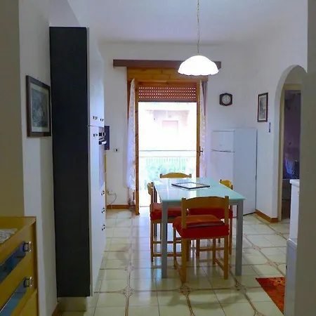 Accogliente Via Fiume Lao * Scalea